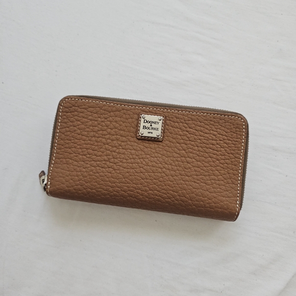 Dooney & Bourke Brown Leather Wallet - Picture 1 of 6
